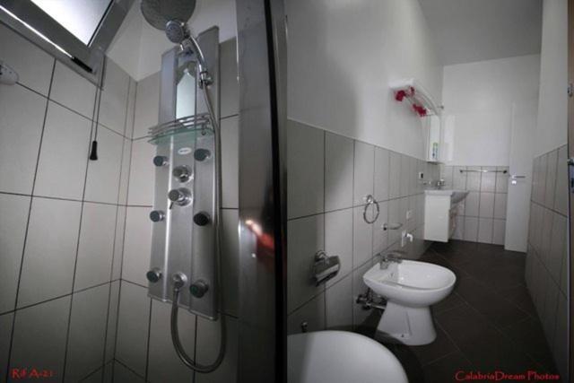 Beach Central Appartment Economy تروبيا المظهر الخارجي الصورة